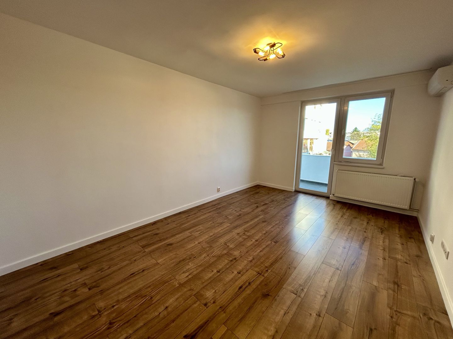 Apartament 2 camere renovat complet | zona centrala Sf. Ghoerghe - Poză 4