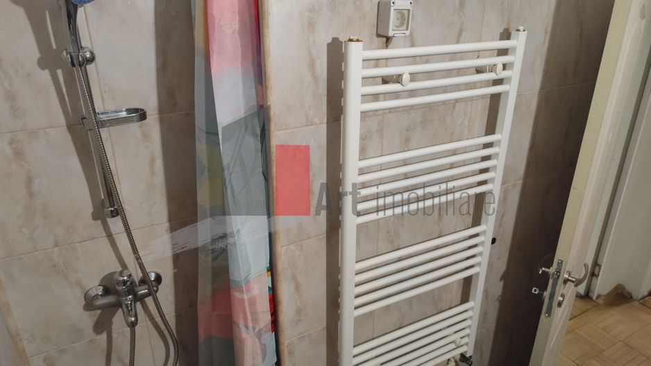 Apartament de vanzare cu 2 camere in zona Pajura. - Poză 35