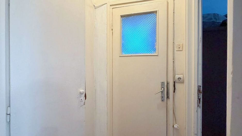 Apartament 3 camere  Etaj 2/4 | Metrou Costin Georgian - Poză 11