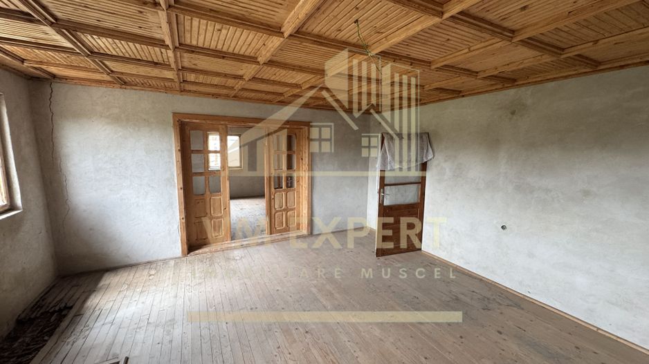 CASĂ 7 CAMERE TEREN 468 MP BUGHEA DE SUS ARGEȘ - Poză 12