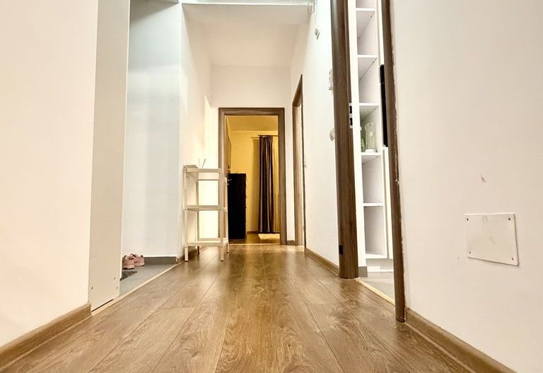 Apartament 2 cam decomandat • Metrou Leonida • Loc de parcare - Poză 3