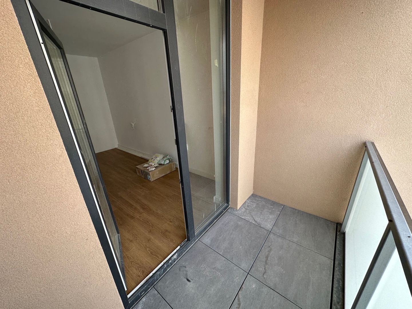Apartament 2 camere bloc nou Torontalului - Poză 9