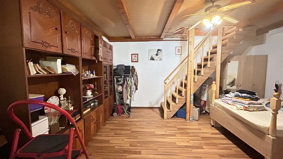 VILA  PIATA MUNCII | METROU - Poză 4