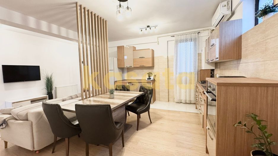 Oportunitate Rară | Apartament de 4 camere cu curte | Damaroaia - Poză 2