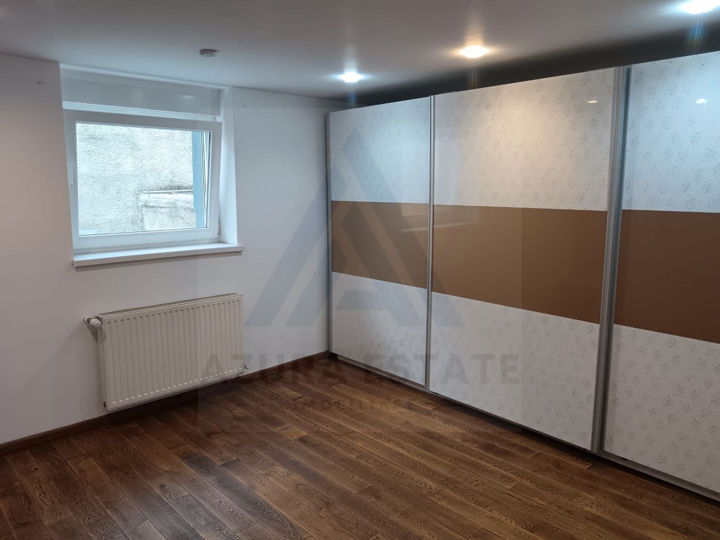 Casa individuala moderna cu 6 camere si 650 mp teren in Piata Cluj - Poză 7