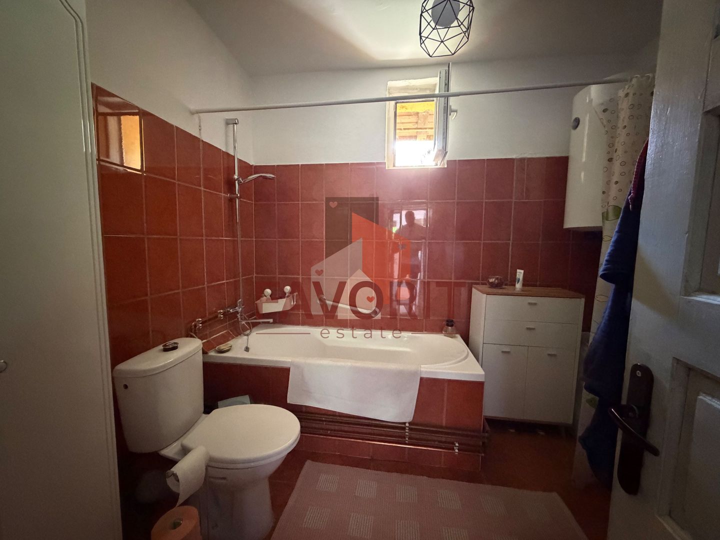 Casă +  teren 1.514 mp în Ianova | 4 camere | 2 băi - Poză 11