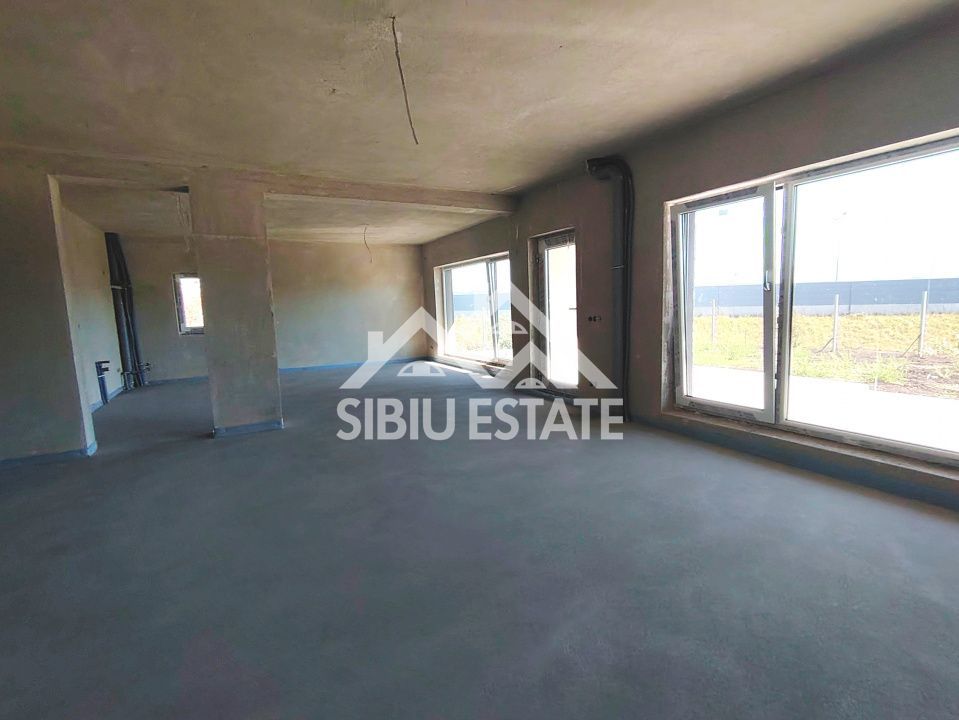 Casa noua Sibiu, Selimbar  teren 790 mp, garaj dublu, terase - Poză 12