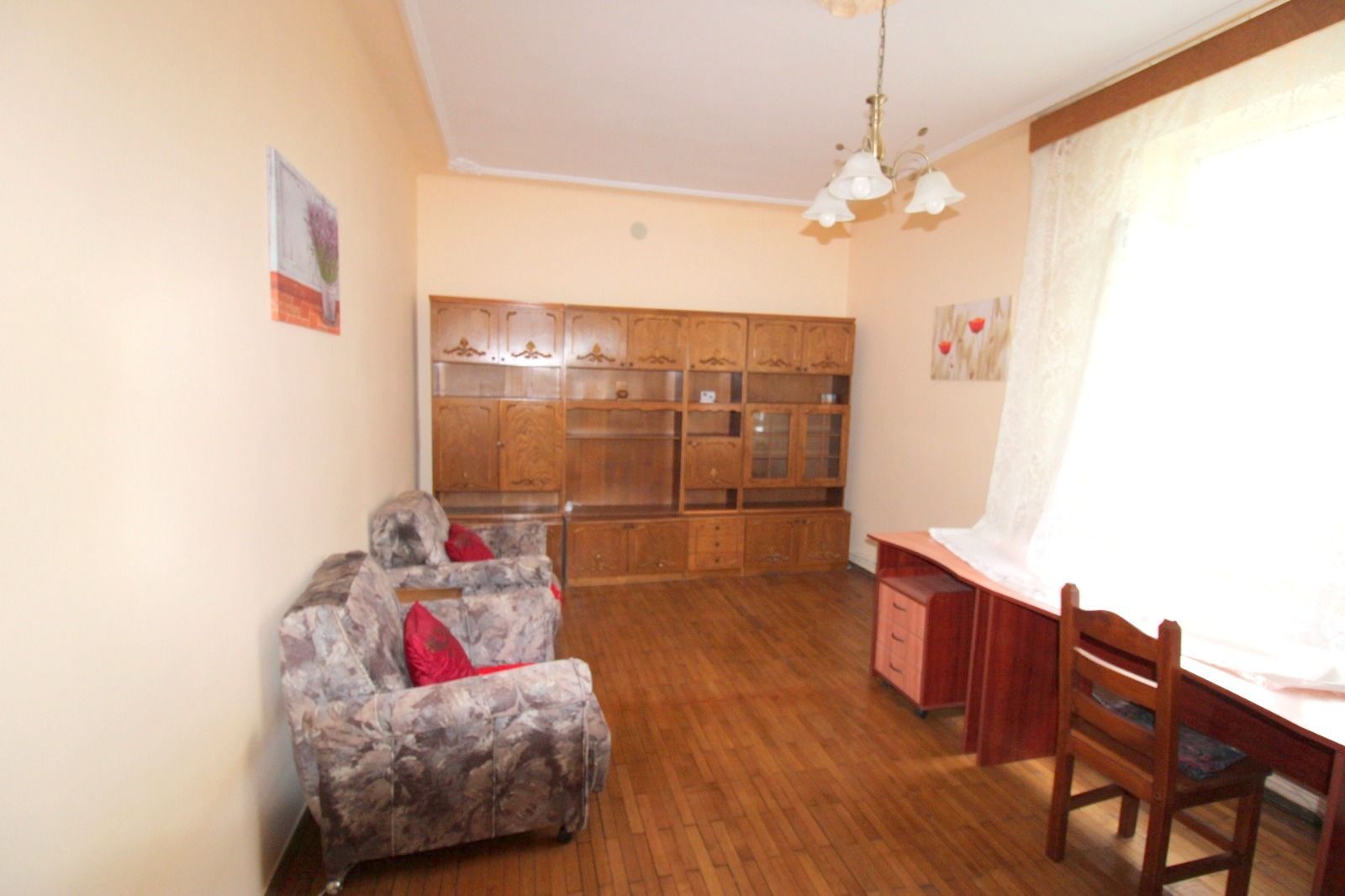 De inchiriat apartament cu 2 camere Gradina Publica et. 4, 300 euro - Poză 2