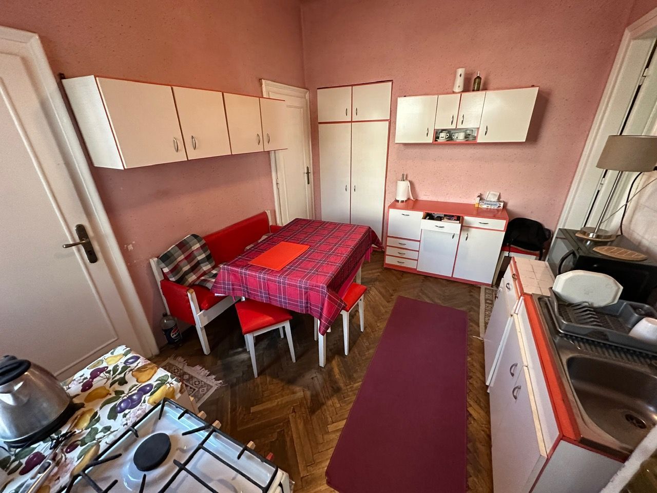 Casa in zona CENTRALA -  Take Ionescu - Poză 27