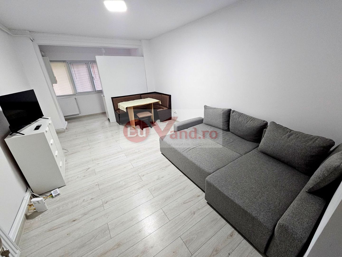 De vanzare apartament cu o camera, zona Reno - Doja, parter, 46.500 euro - Poză 6