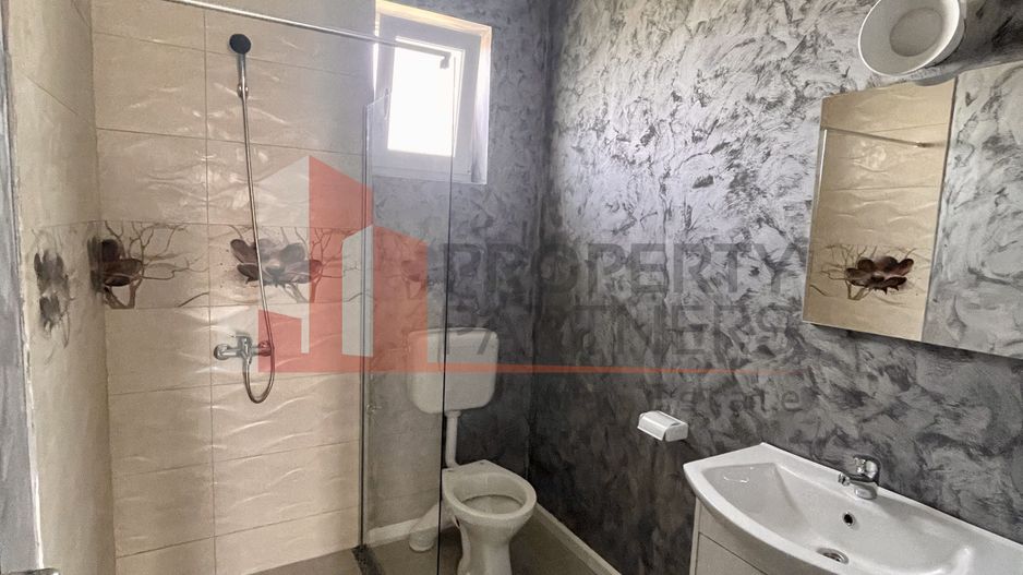 Casa în comuna Sabareni, judetul Giurgiu. - Poză 17