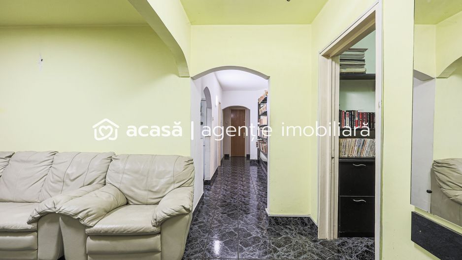 Apartament foarte spațios cu 5 camere la parter in Micalaca Comision 0 - Poză 2