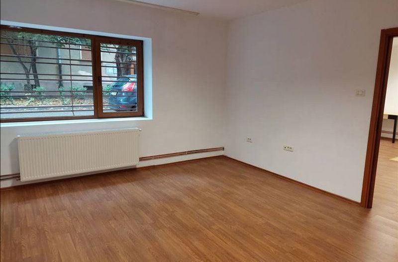 Spatiu  Comercial Zona Medicina - Poză 1