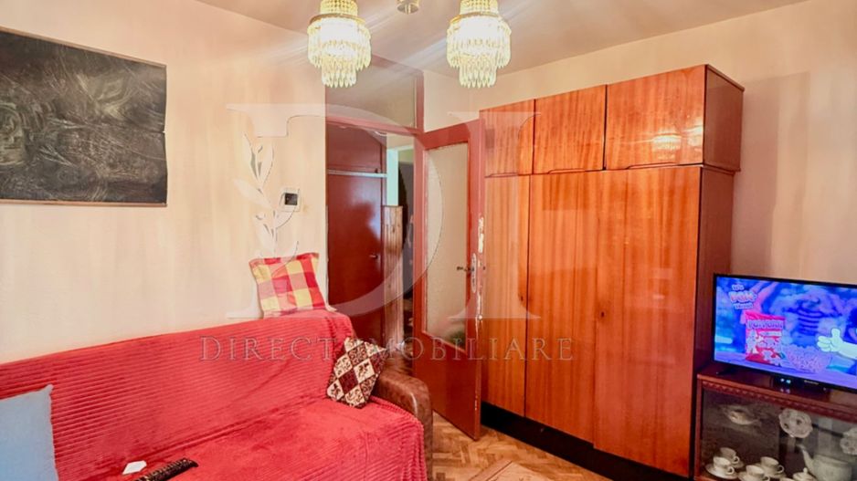 Apartament complet decomandat / etaj intermediar / - Poză 4