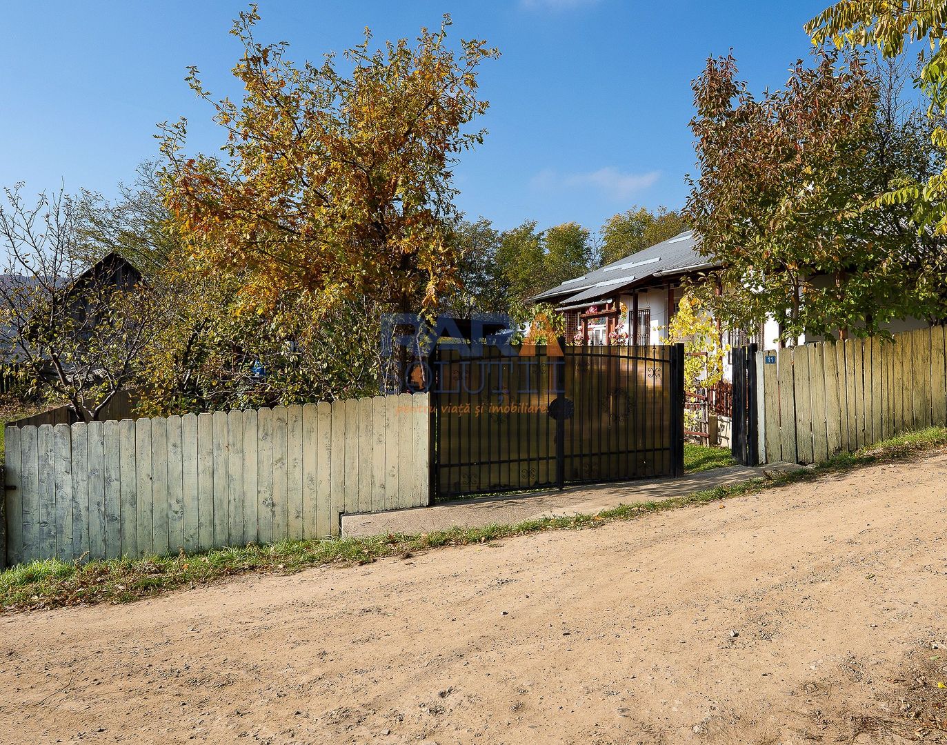 Căsuță frumoasa la țară cu toate condițiile necesare - Poză 15