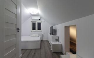 Casa insiruita cu finisaje de lux in cartierul Europa - Poză 19