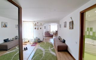 Casa individual situata in zona Hasdeu - Poză 10