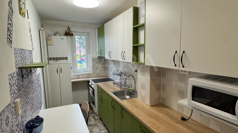 Apartament 2 camere renovat, central Gheorgheni. - Poză 3