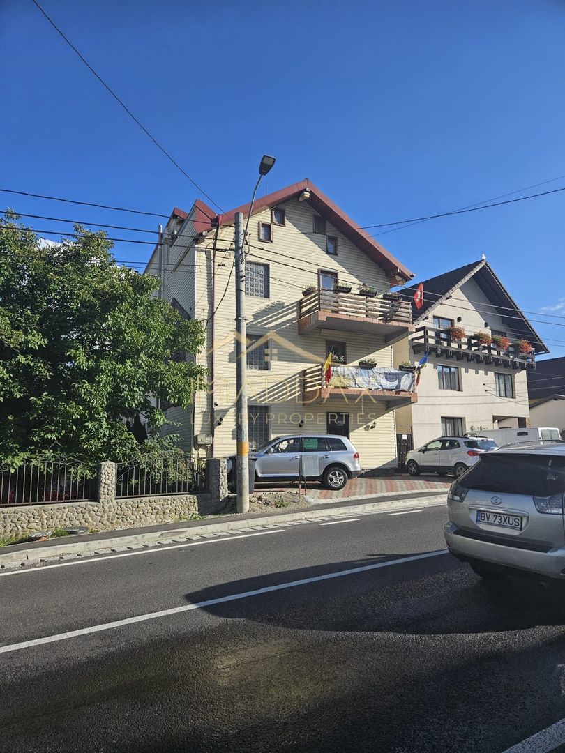 Pensiune 10 camere cu restaurant // Moieciu de Jos - Poză 4