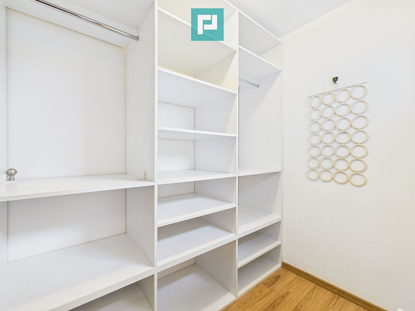 Vila moderna 5 camere Mosnita Noua - Poză 40