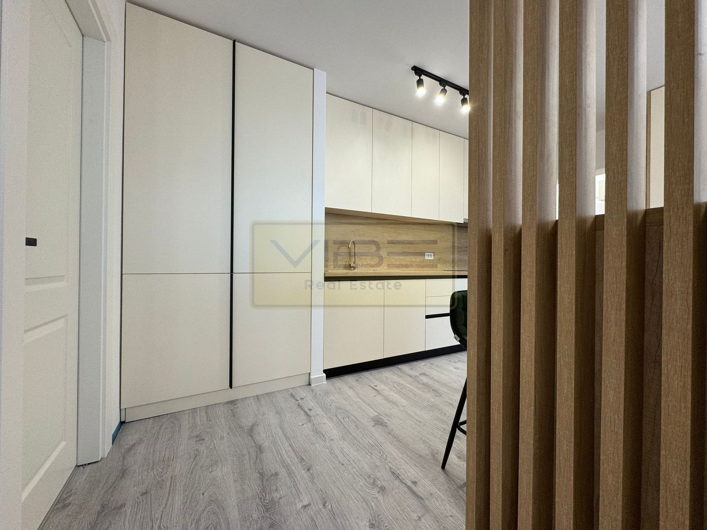 Apartament 2 camere Poitiers Towers Continental - Poză 11