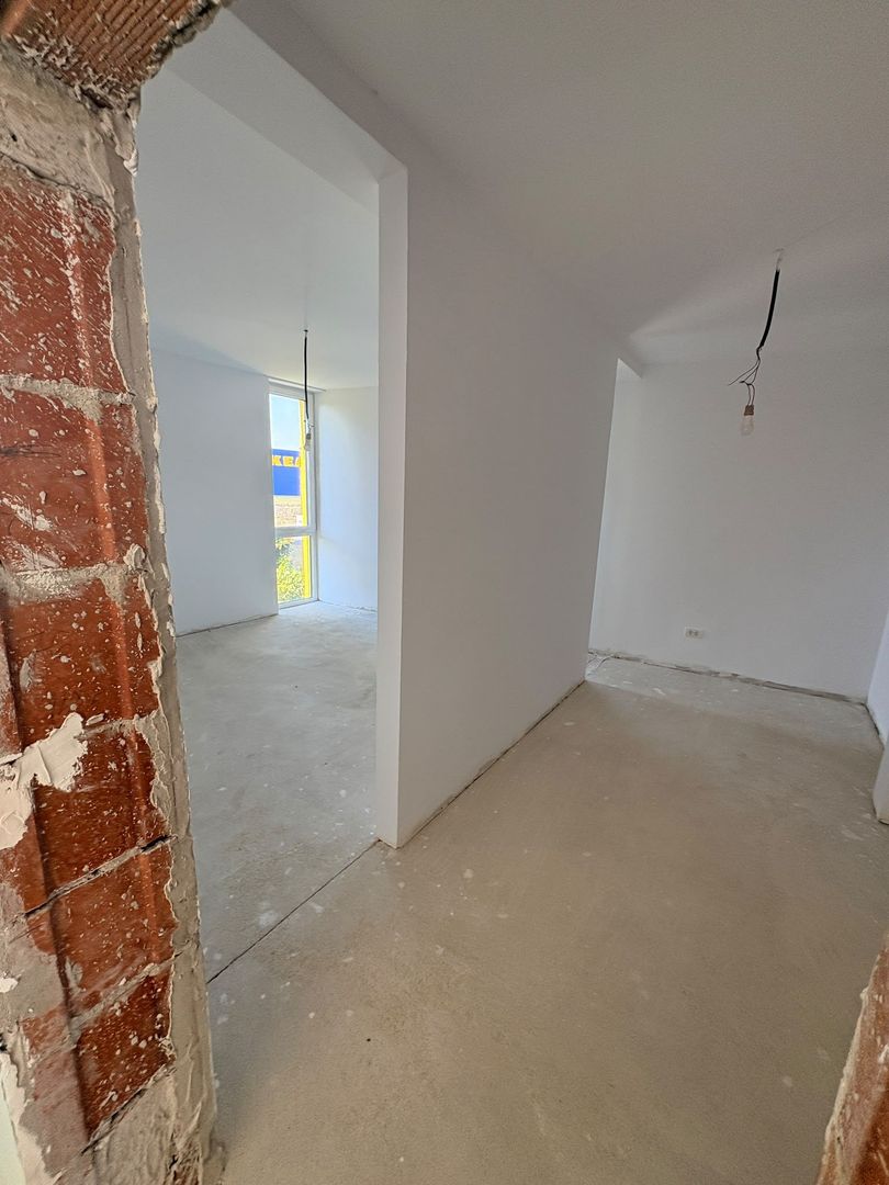 VILĂ CONTEMPORANĂ DE VÂNZARE – 450.000 €     COMISION% - Poză 5