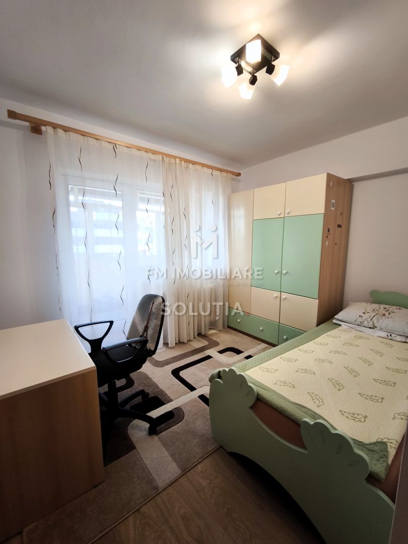 Apartament 3 camere de închiriat | 2 băi | zonă Marinex – Baia Mare - Poză 2