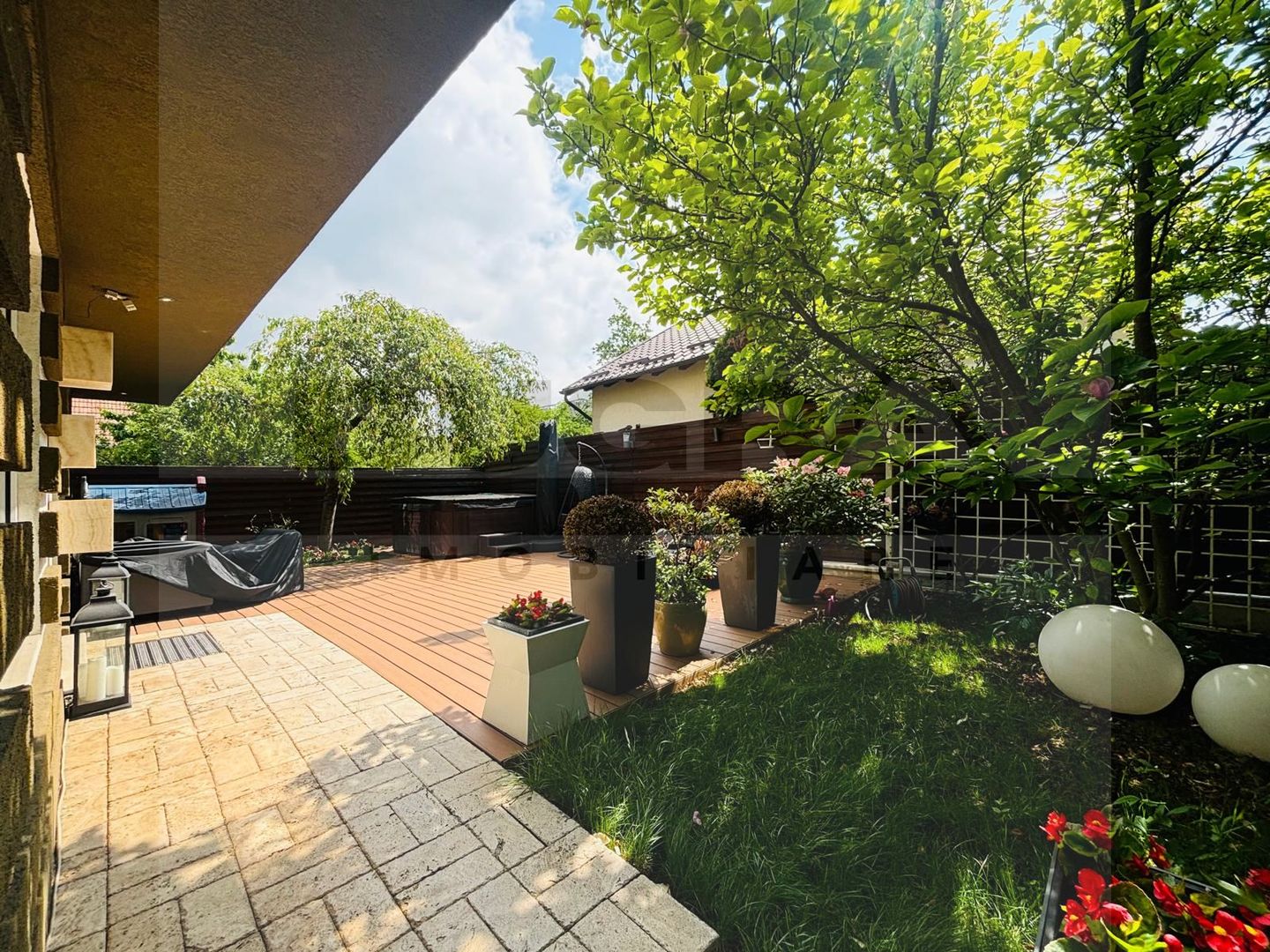 Casa individuala 210mp, terasa, sauna, jacuzzi, zona C-tin Brancusi - Poză 24