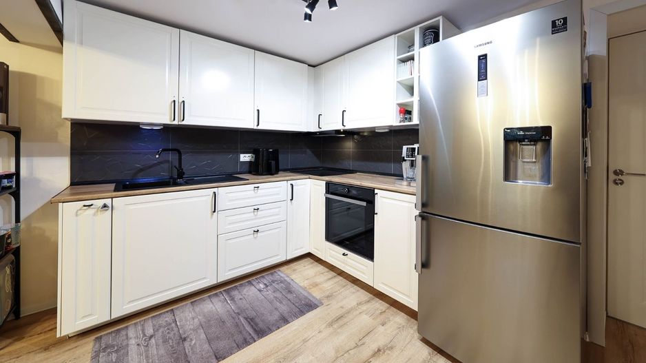 Apartament cu 3 camere la casa | Curte 130 mp | Zona Grivitei strada Vulcan - Poză 7