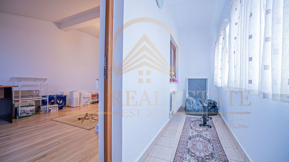 Casa P+1+M - 5 camere - Garaj - Panouri Fotovoltaice - Bratianu - Poză 22