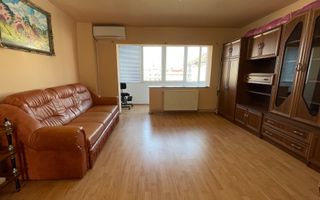 Apartament spațios cu două camere, etajul 4 cu acoperiș. - Poză 2