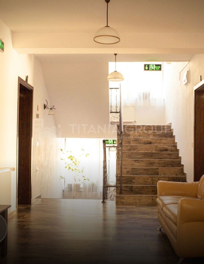 PENSIUNE DE VÂNZARE, TEREN 2.000 MP, 17 CAMERE, MOIECIU DE JOS - Poză 4