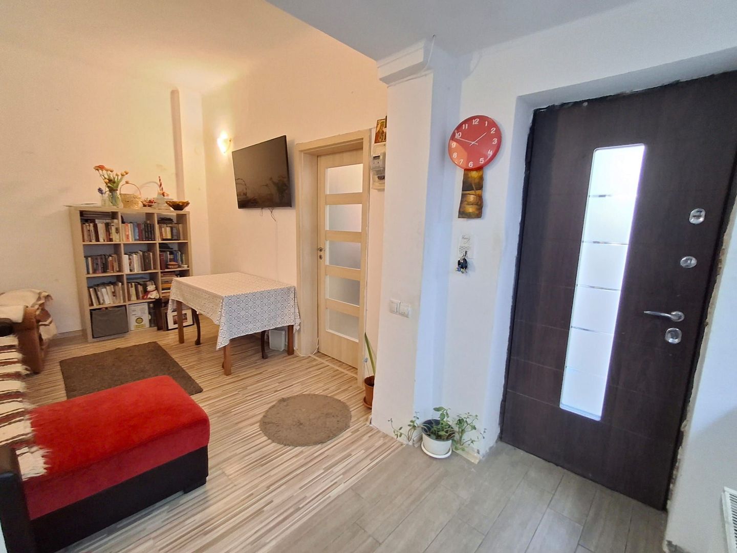 Casa de vanzare 3 camere Zona  Timpuri Noi - Poză 12