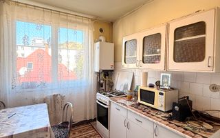 Apartament decomandat / etaj intermediar / Zona Grigorescu - Poză 9