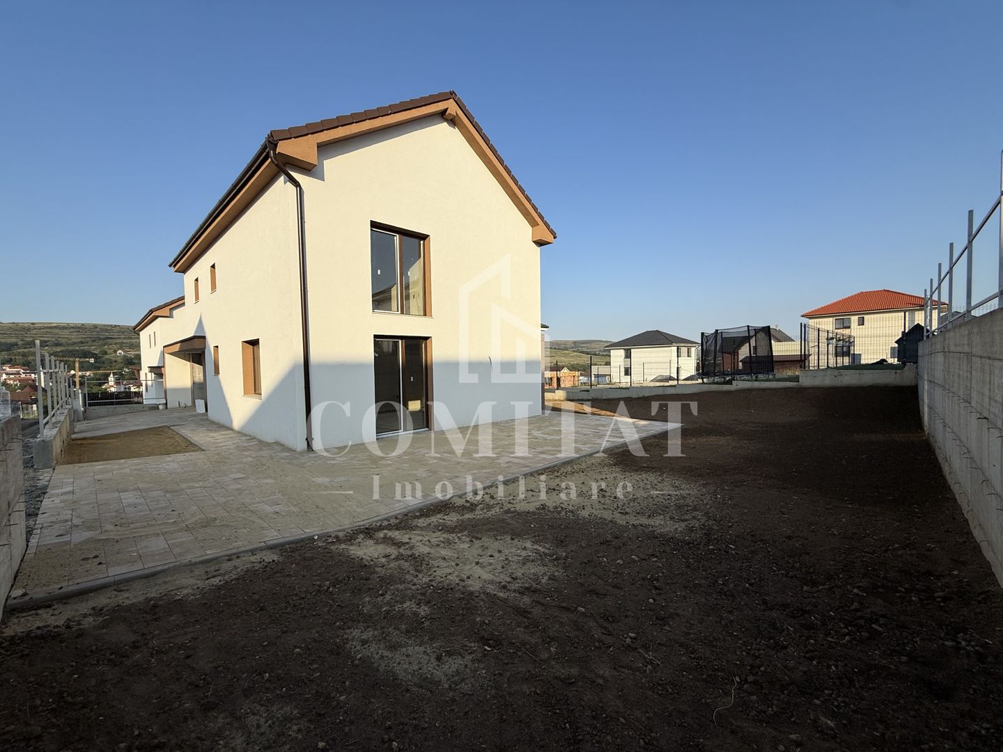 Case cu garaj Chinteni zona străzii Ana Aslan - Poză 6