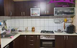 Casa si curte zona centrala - Poză 1