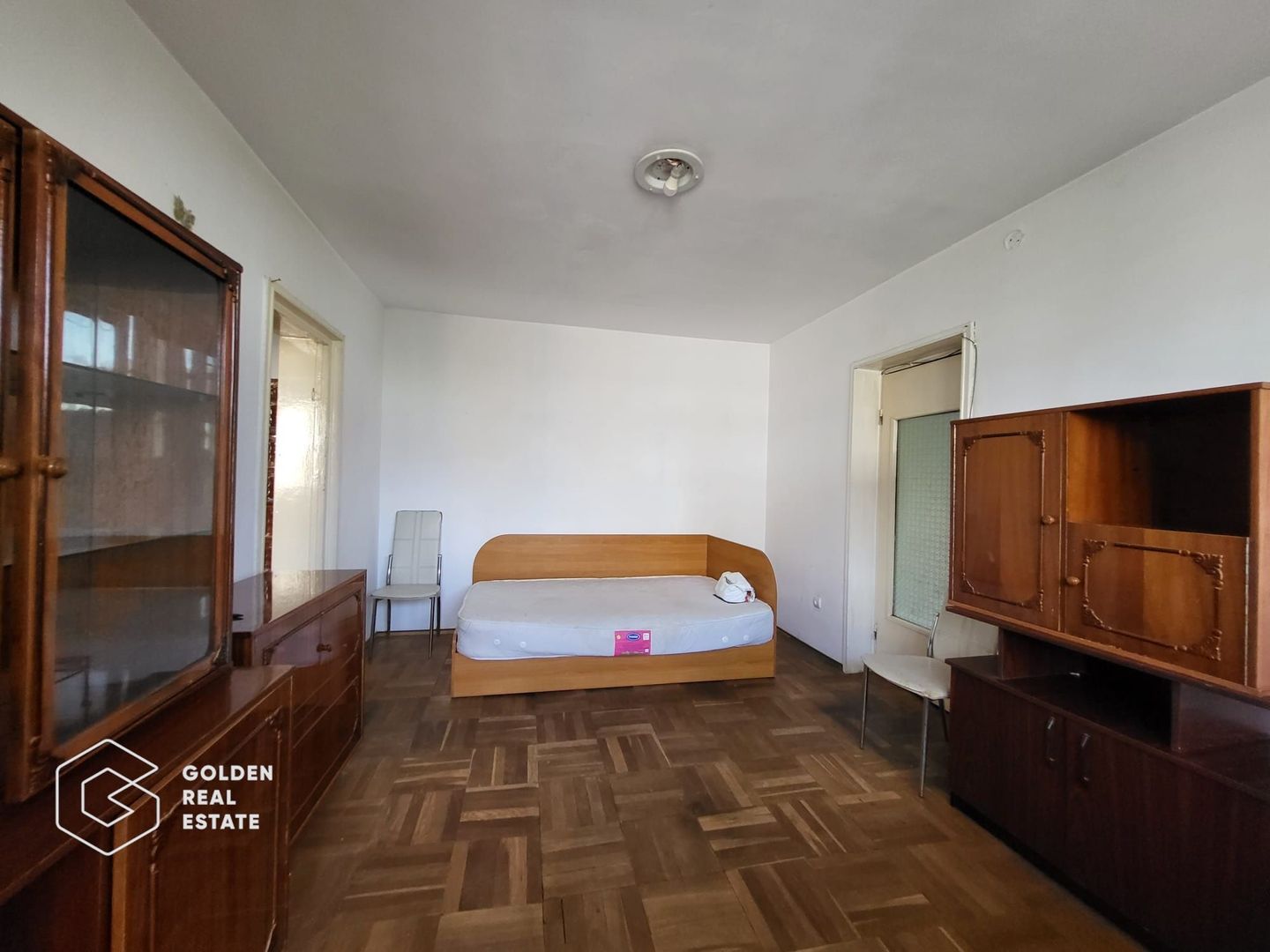 Apartament 2 camere, oras Lipova - Poză 2