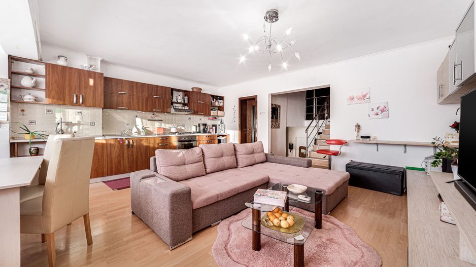 Apartament cu 3 camere pe Malul Mureșului - Poză 2