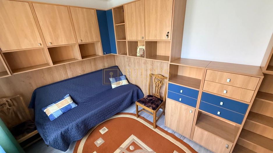2 camere| curte comuna cu 3 apartamente| centrala proprie| zona aradului| - Poză 9