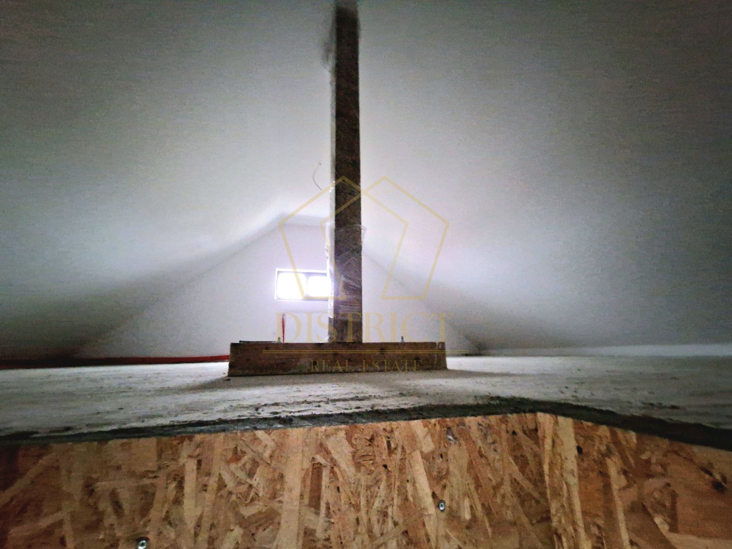 Duplex spatios despartit prin camera tehnica cu 5 camere | Urseni - Poză 9