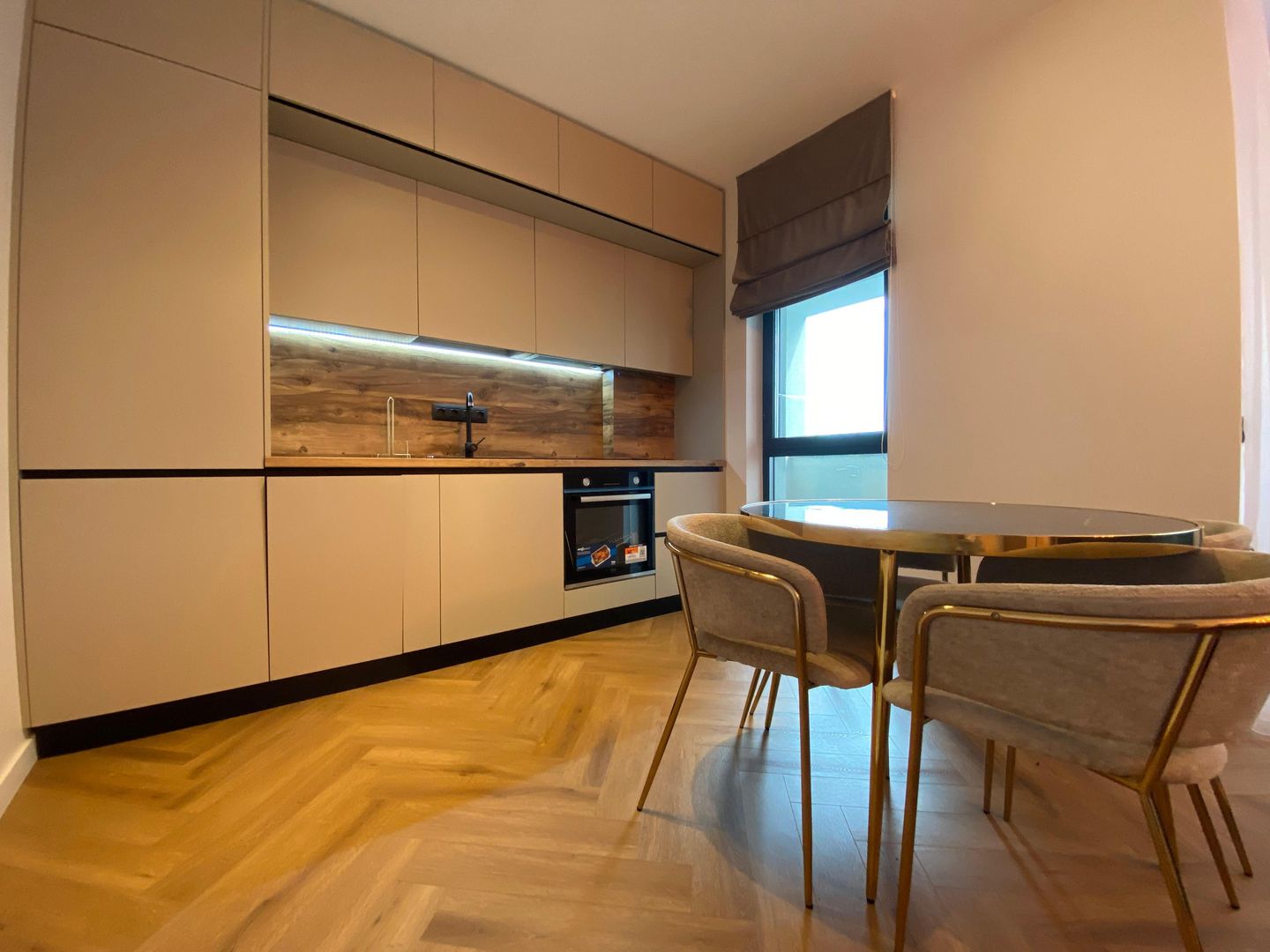 Apartament 2 camere Baneasa | Loc de parcare Inclus - Poză 2