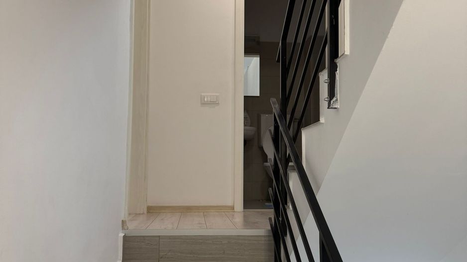 CASA INSIRUITA - INDEPENDETEI, MOBILATA, TOATE UTILITATILE, COMIS 0% - Poză 8
