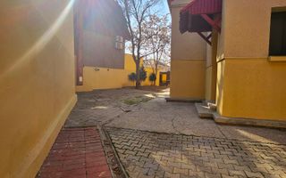 2 Vile Interbelice | Zonă Centrală | Renovate Integral 2024 - Poză 6