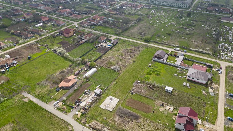 Teren intravilan cu fundație in Frumuseni - Poză 4