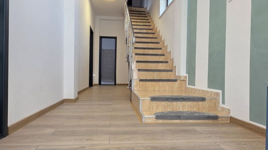 VILĂ D+P+1E, renovată și mobilată, VASLUI - zona Andrei Mureșanu; - Poză 6