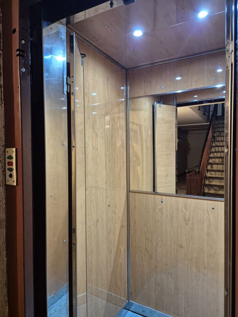 Vlahuta, garsoniera sectiune mare - Poză 10