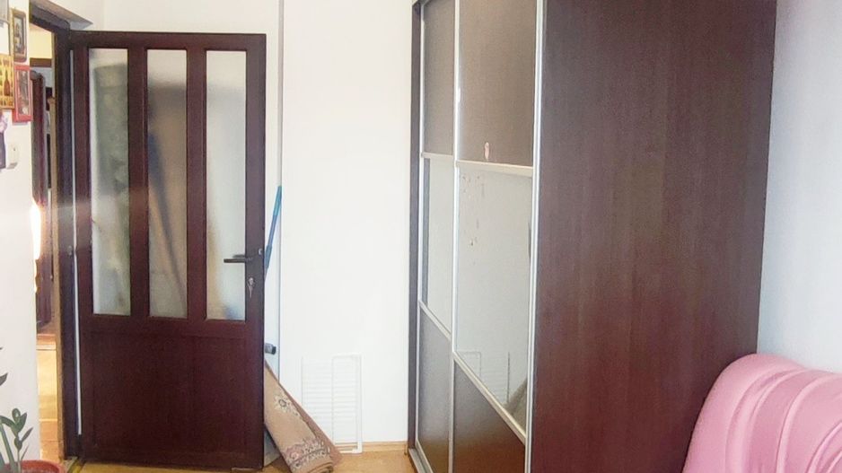 Apartament cu 3 camere in Craiter - Poză 2