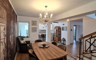 Vila spațioasă și elegantă de vânzare la intrarea în cartierul Turnișo - Poză 32