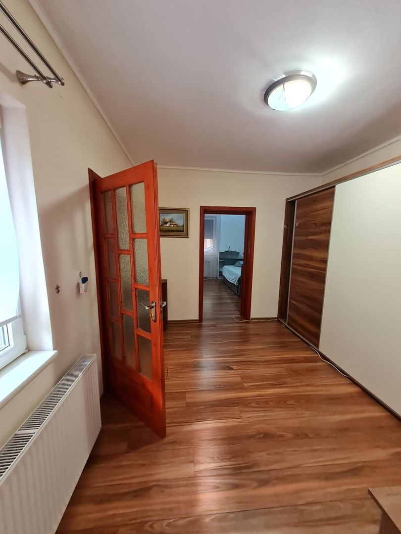 Casa cocheta zona Lipovei - Poză 28