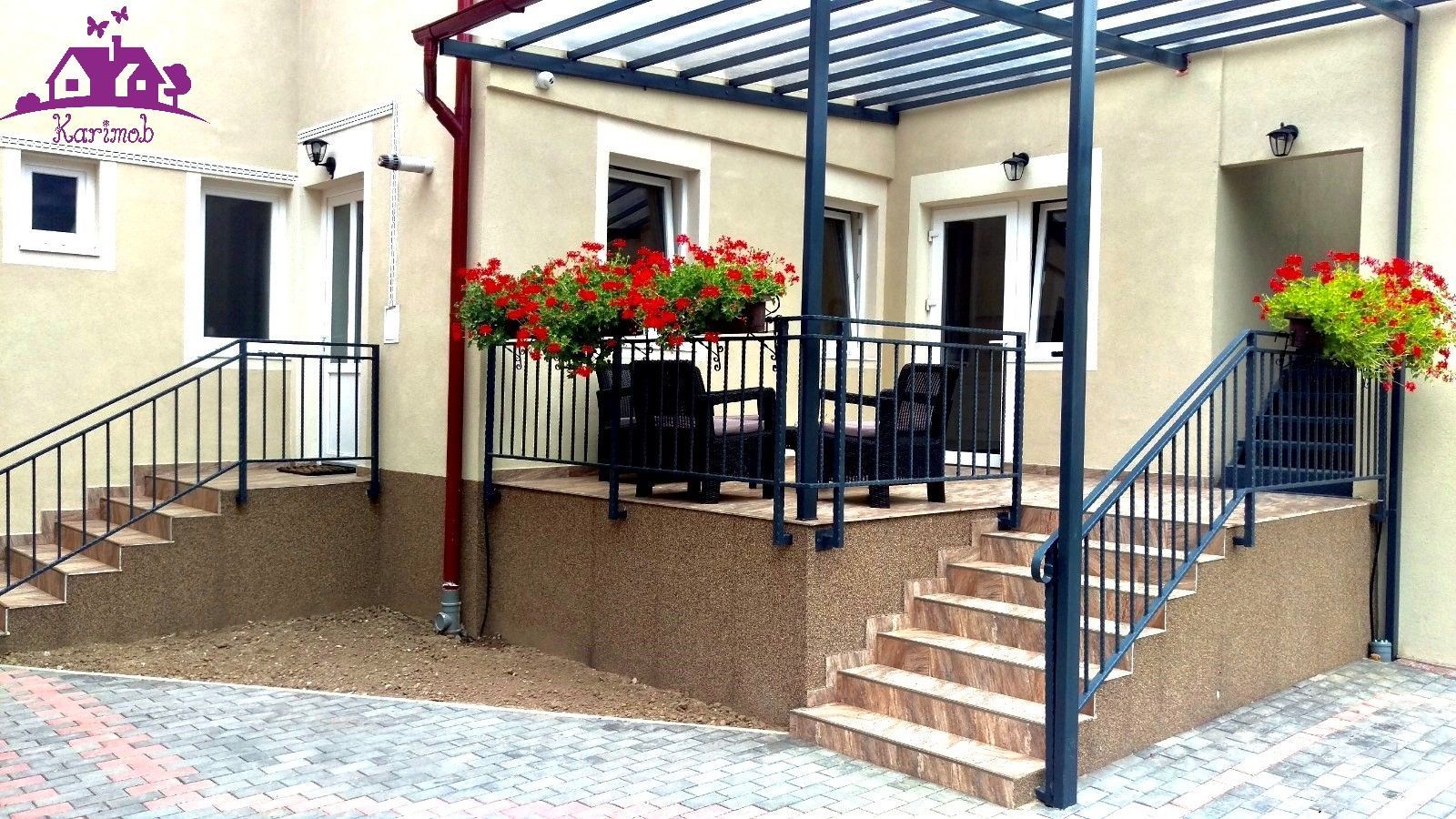 Casa de inchiriat central - Poză 1